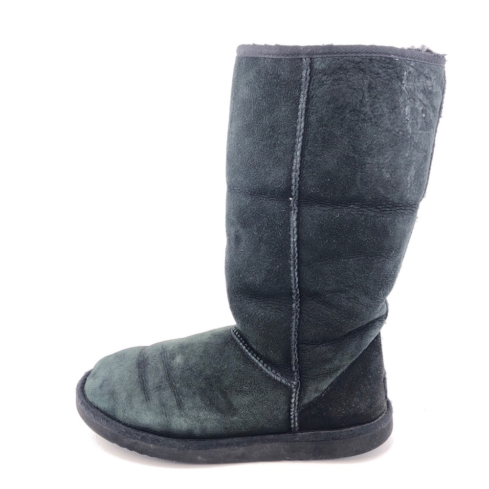 UGG Classic Tall Sheepskin Winter Boots W9